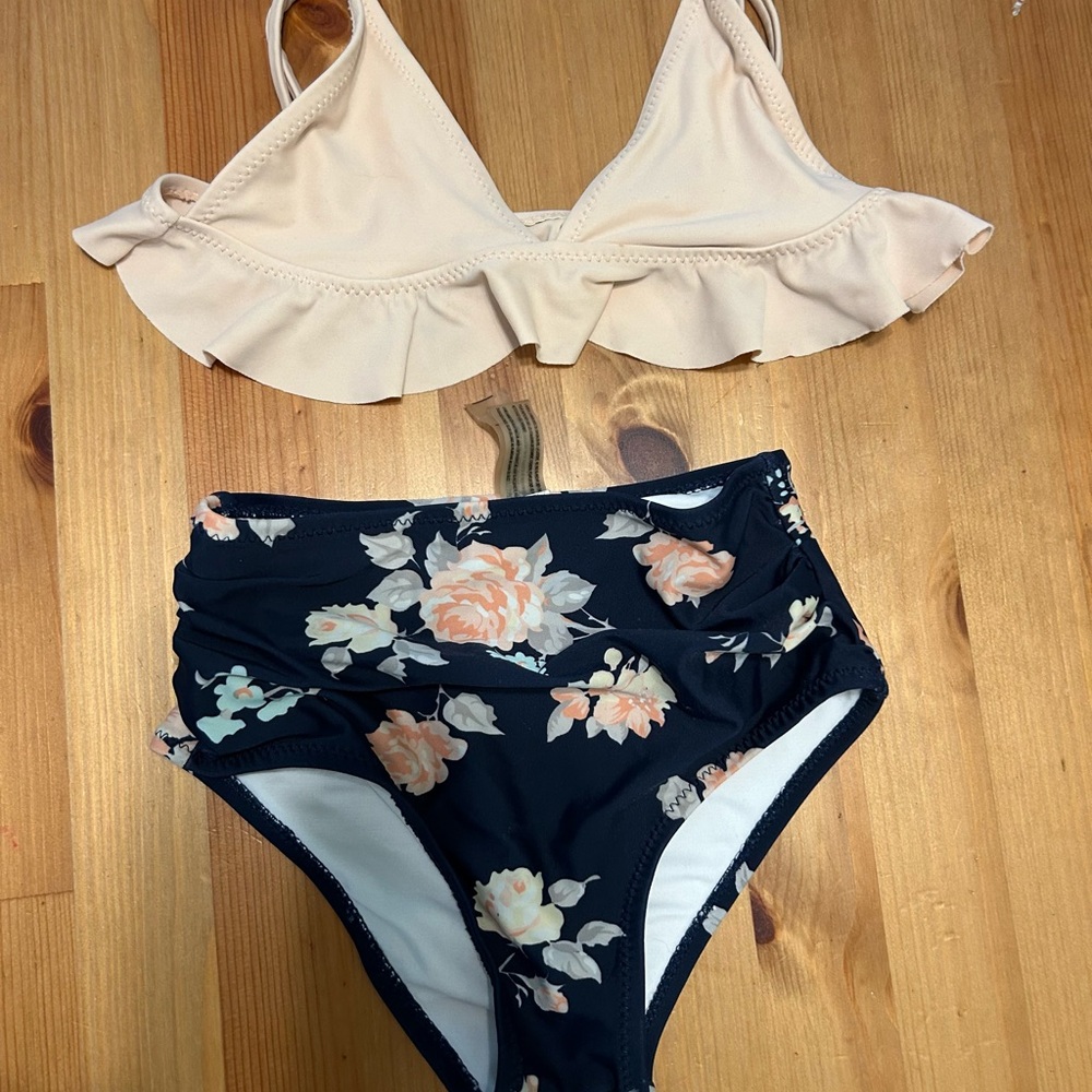 Cupshe Kids Swim Bikini in Cream and Navy Floral